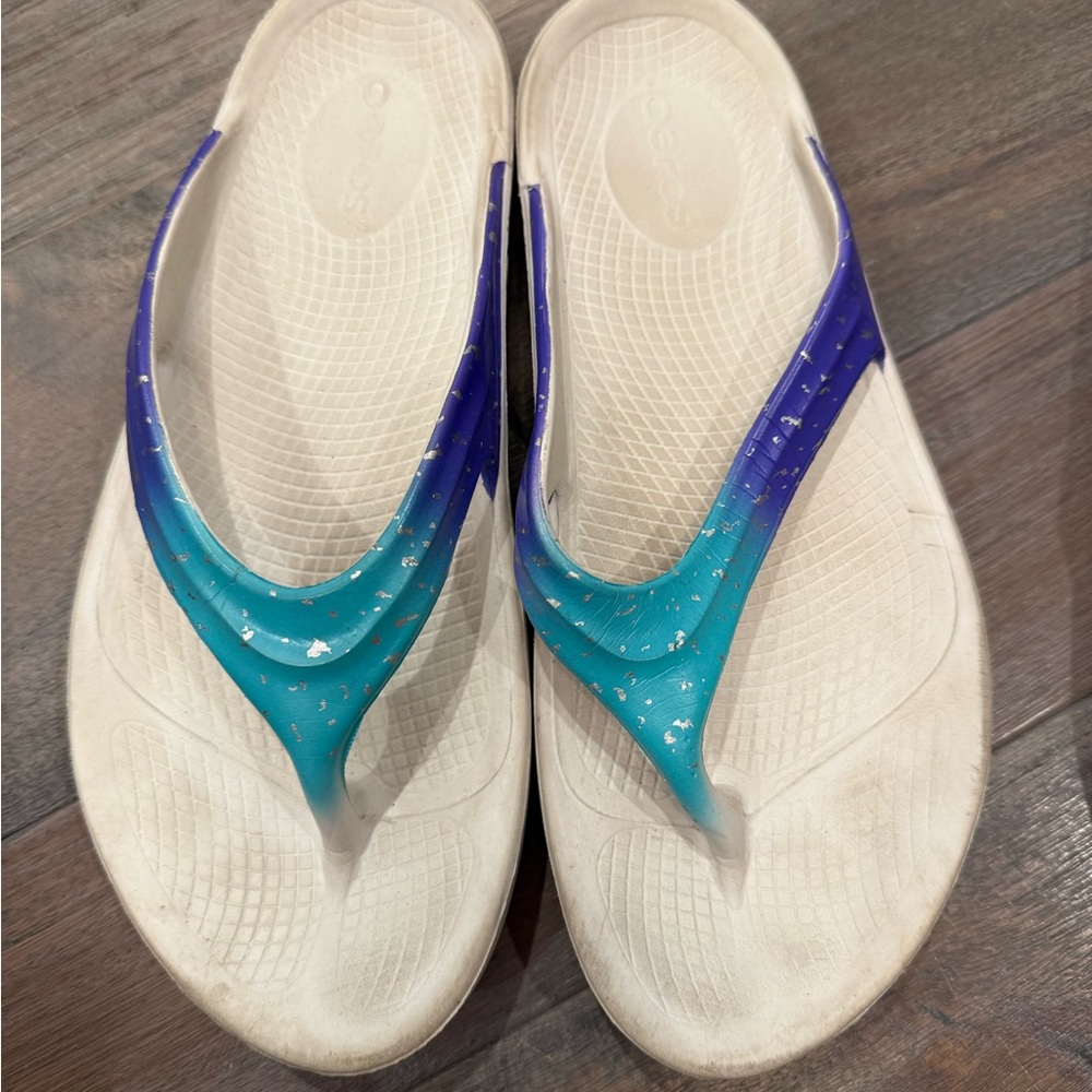 OOFOS Blue and Purple Sandals with Sturdy Soles